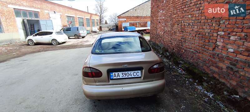 Седан Daewoo Lanos 2008 в Новой Ушице