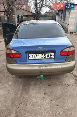 Седан Daewoo Lanos 2002 в Дніпрі