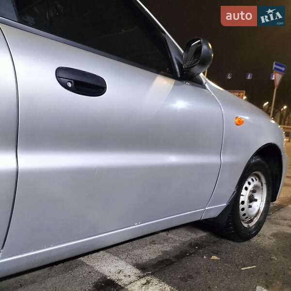 Седан Daewoo Lanos 2006 в Киеве