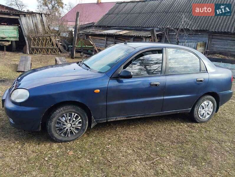 Седан Daewoo Lanos 2002 в Рівному