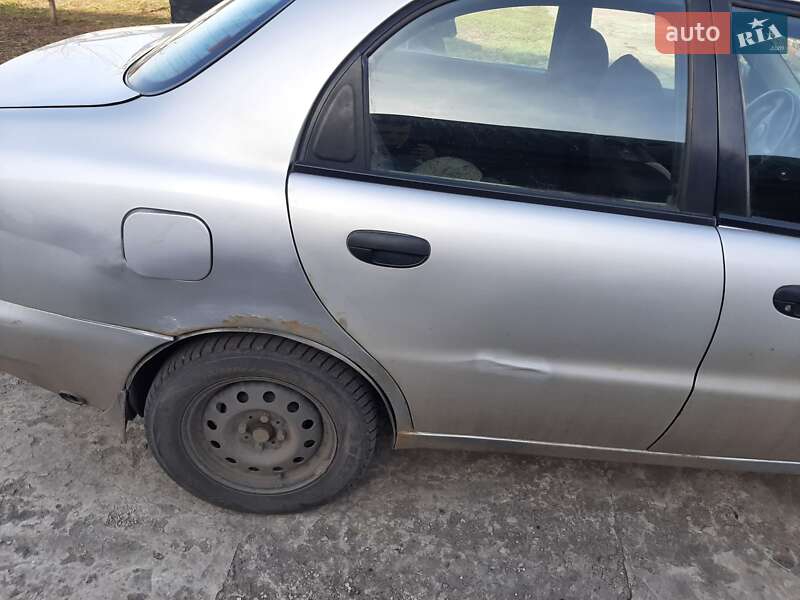 Седан Daewoo Lanos 2003 в Золотоноше