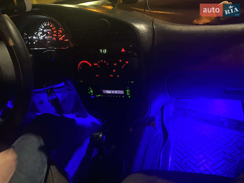 Седан Daewoo Lanos 2004 в Львове