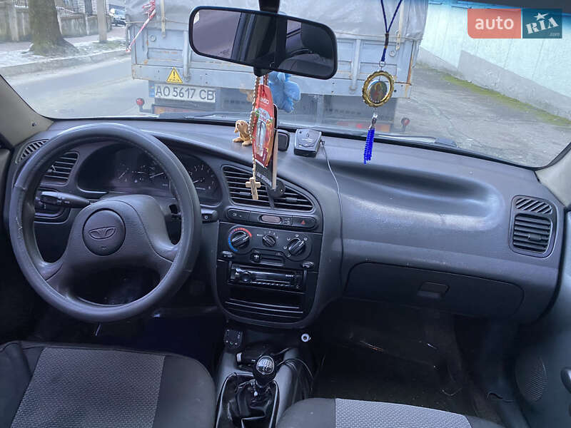 Седан Daewoo Lanos 2004 в Львове