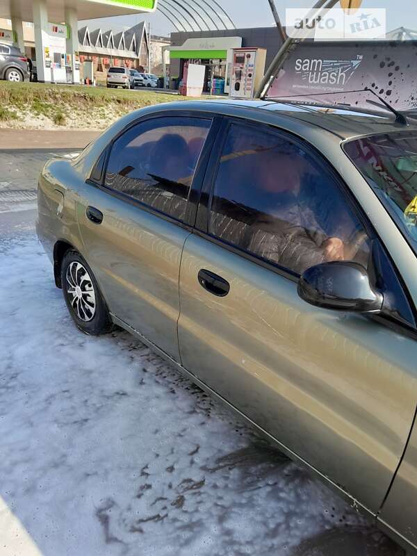 Седан Daewoo Lanos 2007 в Монастыриске