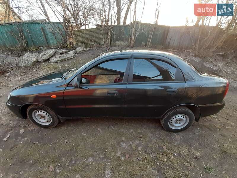 Седан Daewoo Lanos 2010 в Прилуках