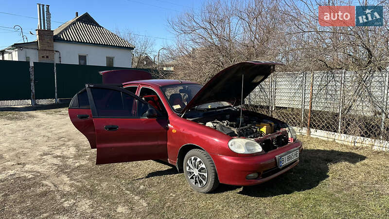 Седан Daewoo Lanos 2006 в Новых Санжарах