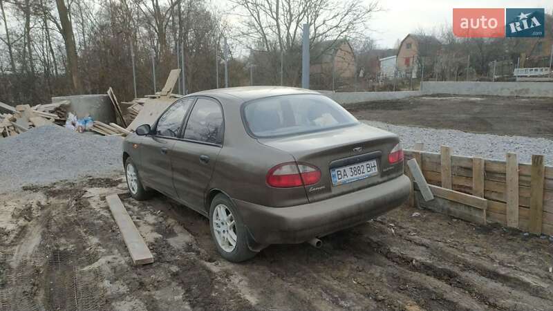 Седан Daewoo Lanos 2003 в Кропивницькому