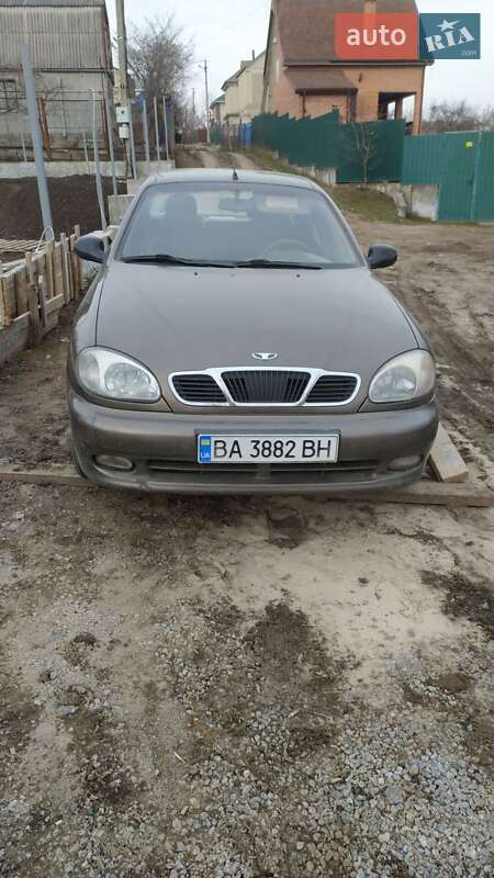 Седан Daewoo Lanos 2003 в Кропивницком