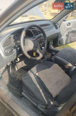 Седан Daewoo Lanos 2003 в Кропивницькому