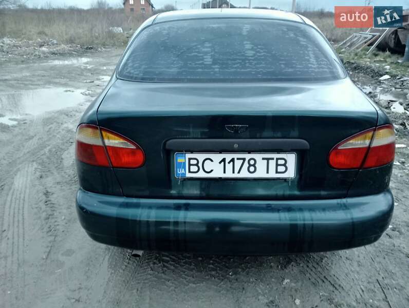 Седан Daewoo Lanos 2004 в Львове