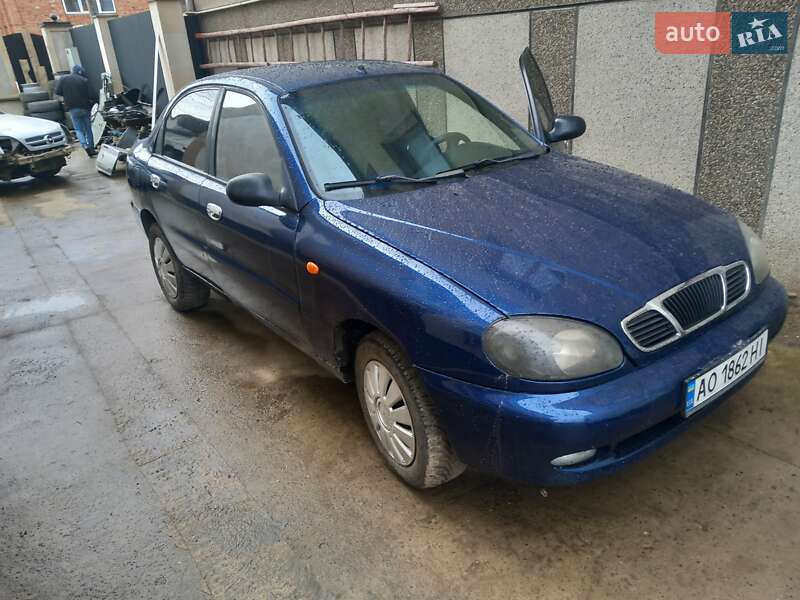 Седан Daewoo Lanos 2008 в Хусте