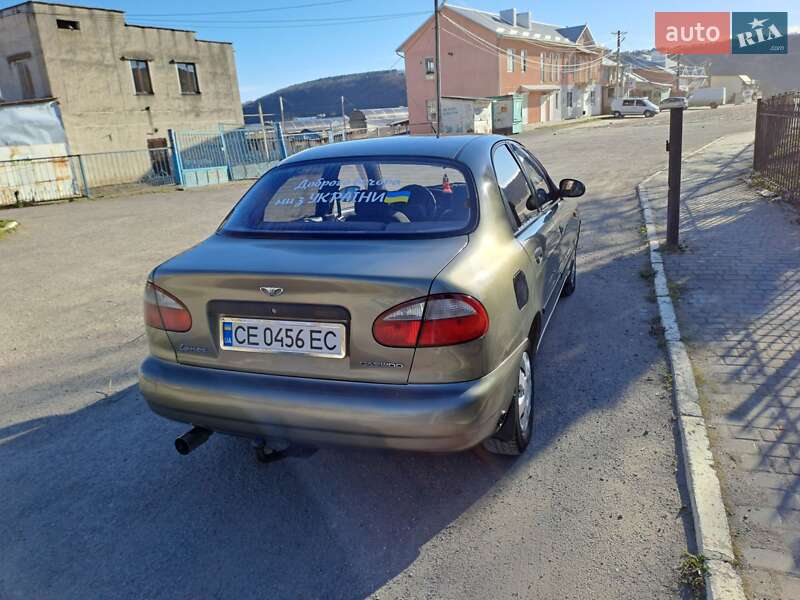 Седан Daewoo Lanos 2004 в Заліщиках