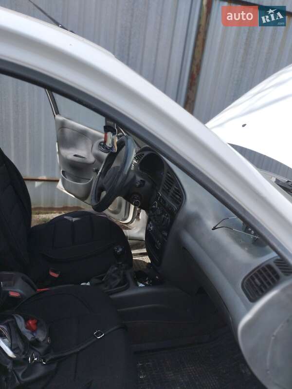 Седан Daewoo Lanos 2004 в Черноморске