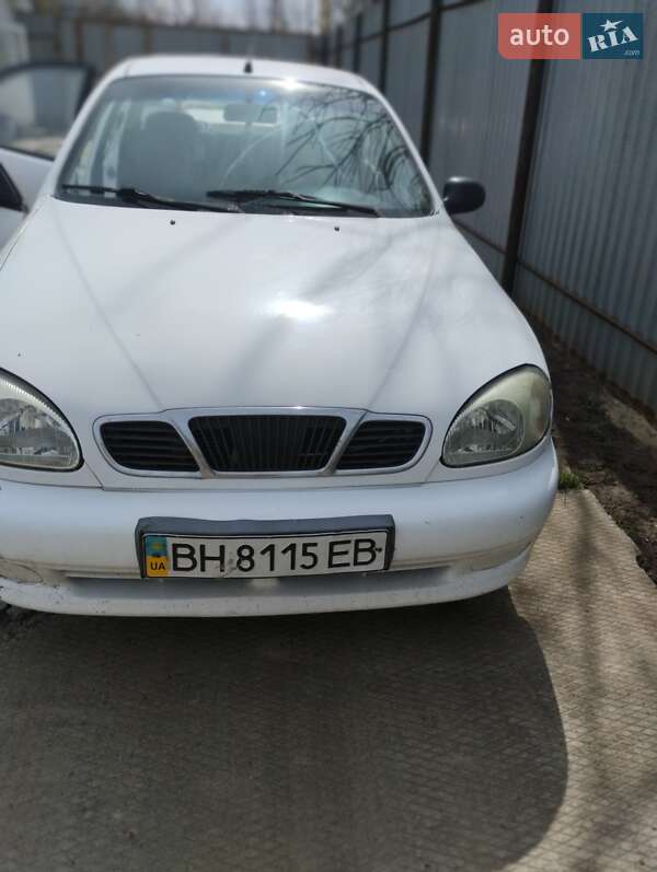 Седан Daewoo Lanos 2004 в Черноморске