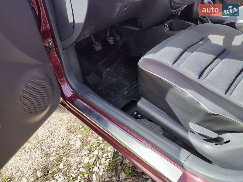 Седан Daewoo Lanos 2009 в Полтаве