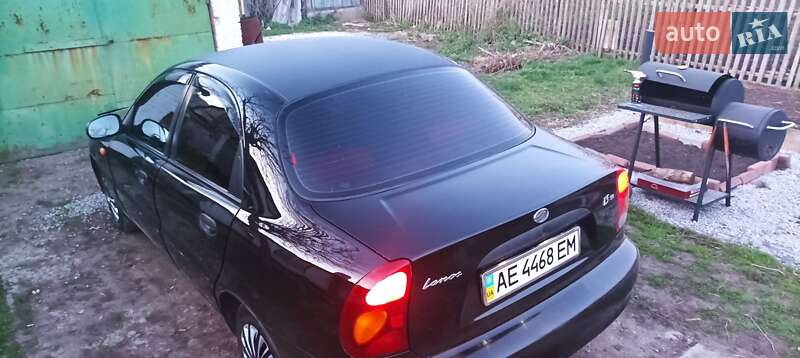 Седан Daewoo Lanos 2011 в Синельниковому