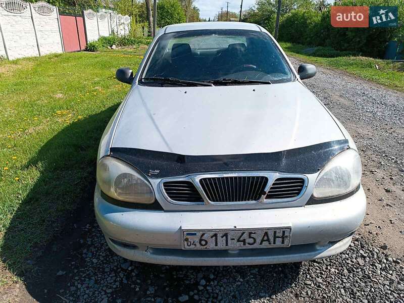 Седан Daewoo Lanos 1998 в Дніпрі