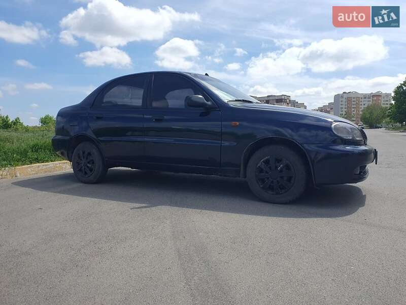 Седан Daewoo Lanos 2004 в Херсоні