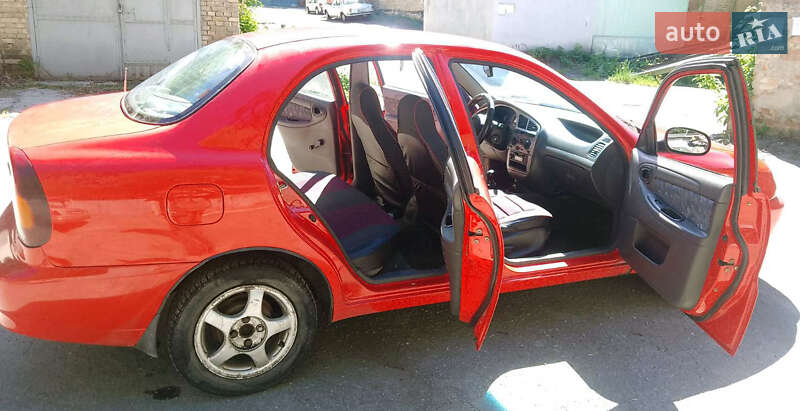 Седан Daewoo Lanos 2003 в Киеве