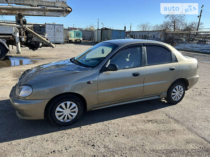 Седан Daewoo Lanos 2003 в Одессе