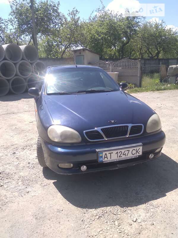 Седан Daewoo Lanos 2005 в Надвірній