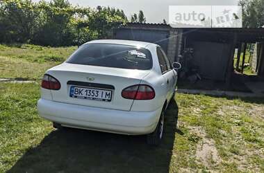 Седан Daewoo Lanos 2003 в Сарнах