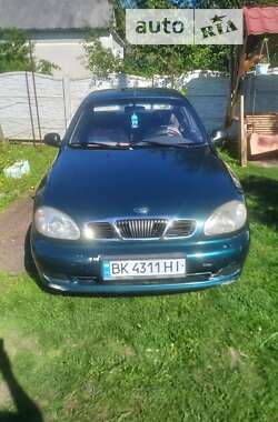 Седан Daewoo Lanos 2004 в Рівному