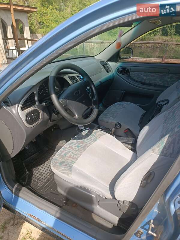 Седан Daewoo Lanos 2003 в Черновцах фото 5 Седан Daewoo Lanos 2003 в Черновцах