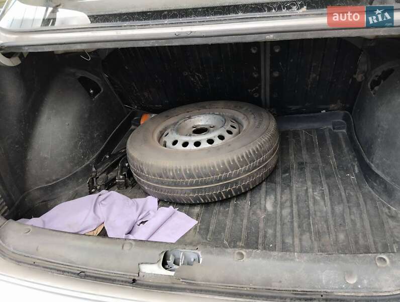Седан Daewoo Lanos 2004 в Василькові