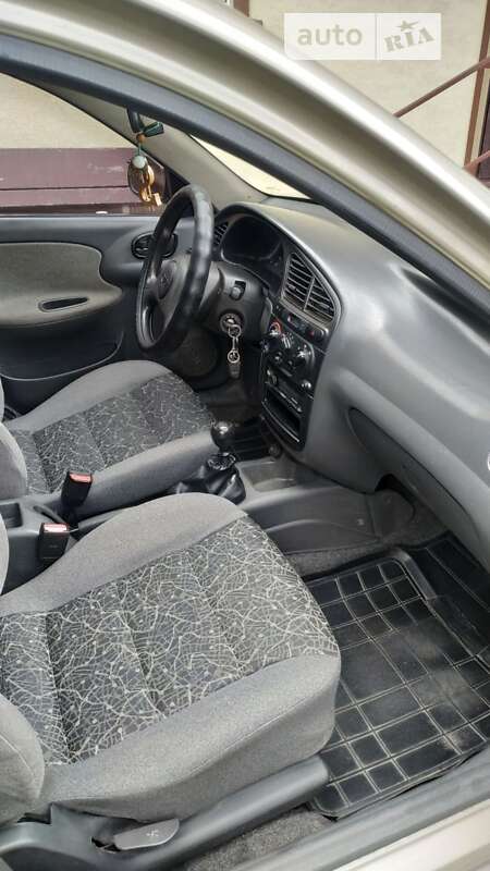 Седан Daewoo Lanos 2008 в Днепре