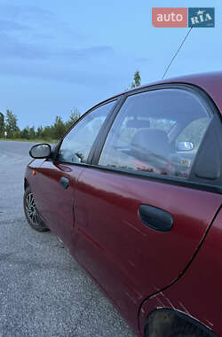 Седан Daewoo Lanos 2004 в Полонном