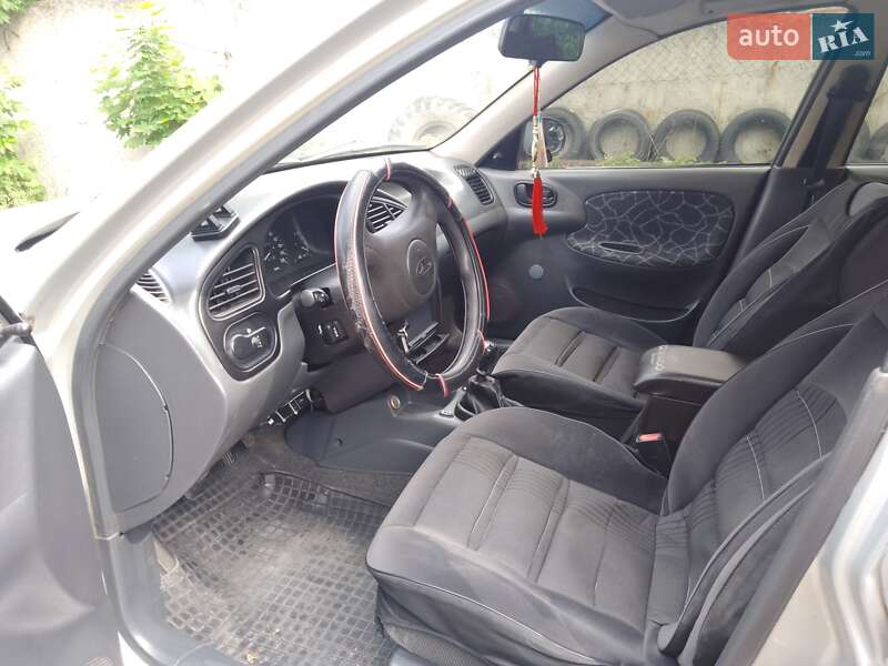 Седан Daewoo Lanos 2004 в Полтаве