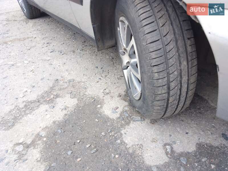 Седан Daewoo Lanos 2004 в Полтаве