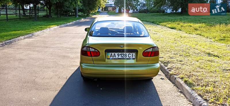 Седан Daewoo Lanos 2006 в Києві