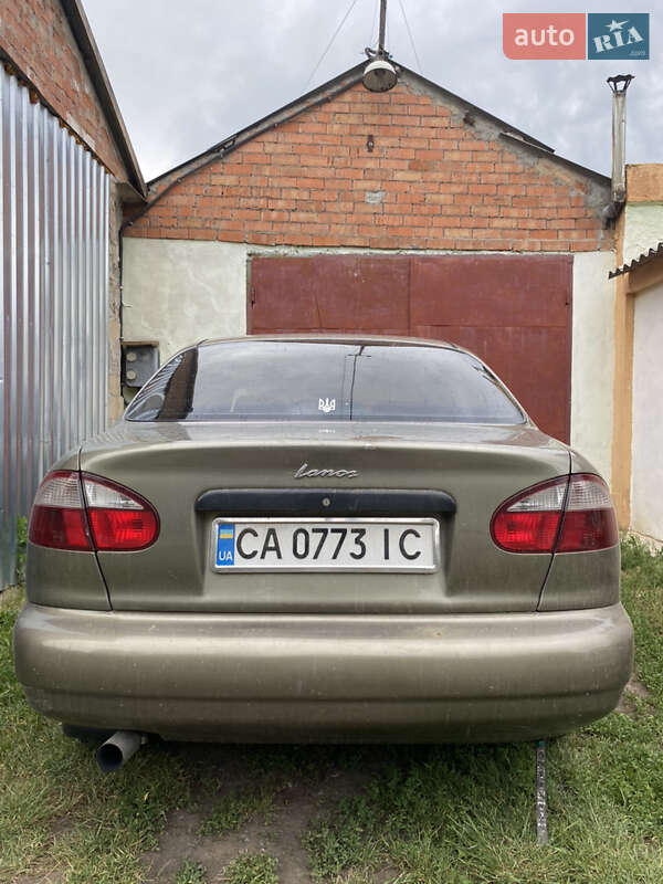 Седан Daewoo Lanos 2005 в Умани