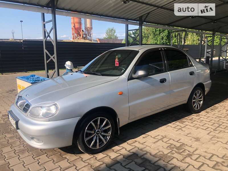 Седан Daewoo Lanos 2005 в Сумах