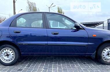 Седан Daewoo Lanos 2003 в Дніпрі