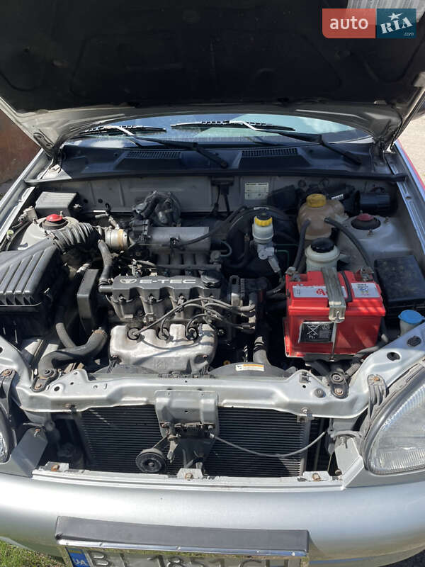 Седан Daewoo Lanos 2002 в Полтаве