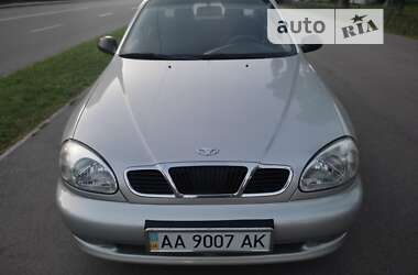 Седан Daewoo Lanos 2004 в Киеве