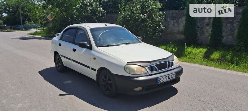 Седан Daewoo Lanos 2004 в Шумске