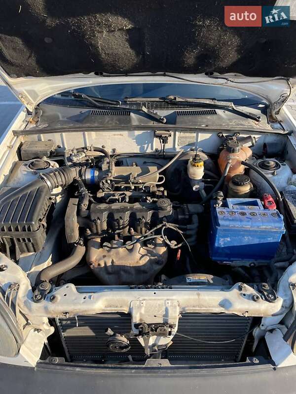 Седан Daewoo Lanos 1998 в Києві фото 17 Седан Daewoo Lanos 1998 в Києві