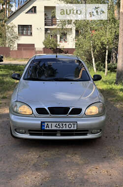 Седан Daewoo Lanos 2004 в Киеве