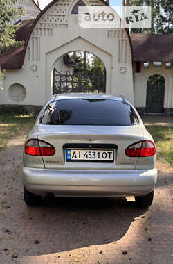 Седан Daewoo Lanos 2004 в Киеве