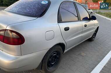 Седан Daewoo Lanos 2007 в Тыврове
