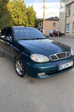 Седан Daewoo Lanos 2003 в Новій Одесі