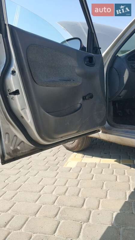 Седан Daewoo Lanos 2006 в Львові