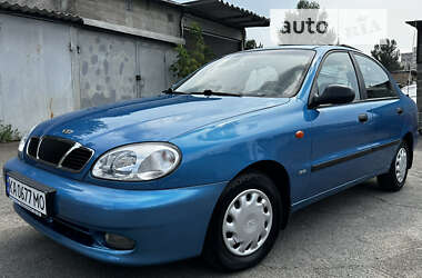 Седан Daewoo Lanos 2001 в Киеве