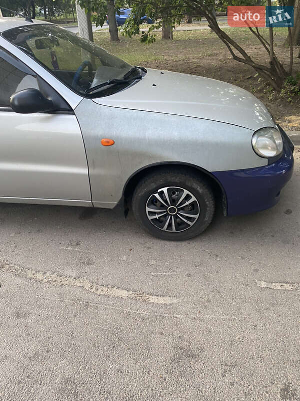 Седан Daewoo Lanos 2004 в Харькове
