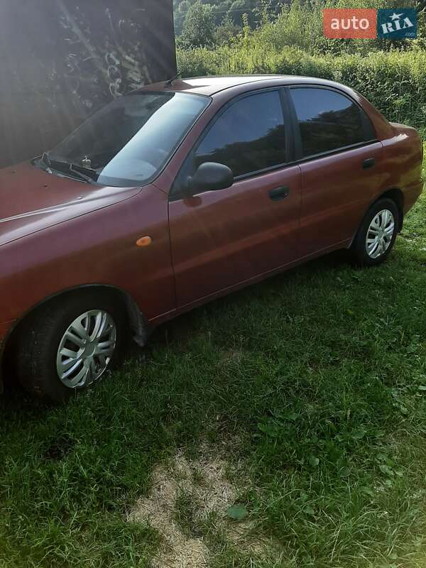 Седан Daewoo Lanos 2008 в Старом Самборе