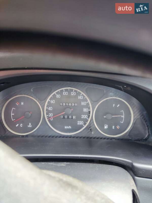 Седан Daewoo Lanos 2004 в Березному